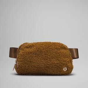 Lululemon Everywhere Fleece Belt Bag in the color Burnt Caramel